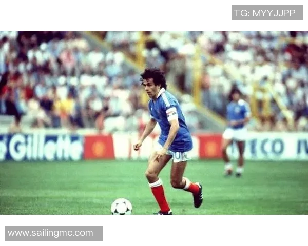 在绿茵场上的隐秘传奇幕后足球明星的真实故事